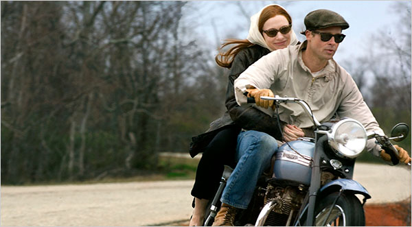 Brad Pitt i Cate Blanchett w filmie “Ciekawy przypadek Benjamina Buttona”.