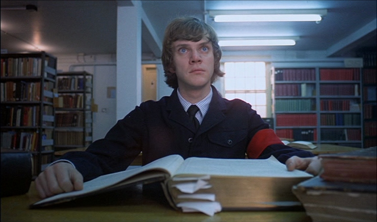 Malcolm McDowell w filmie "Mechaniczna Pomarańcza".