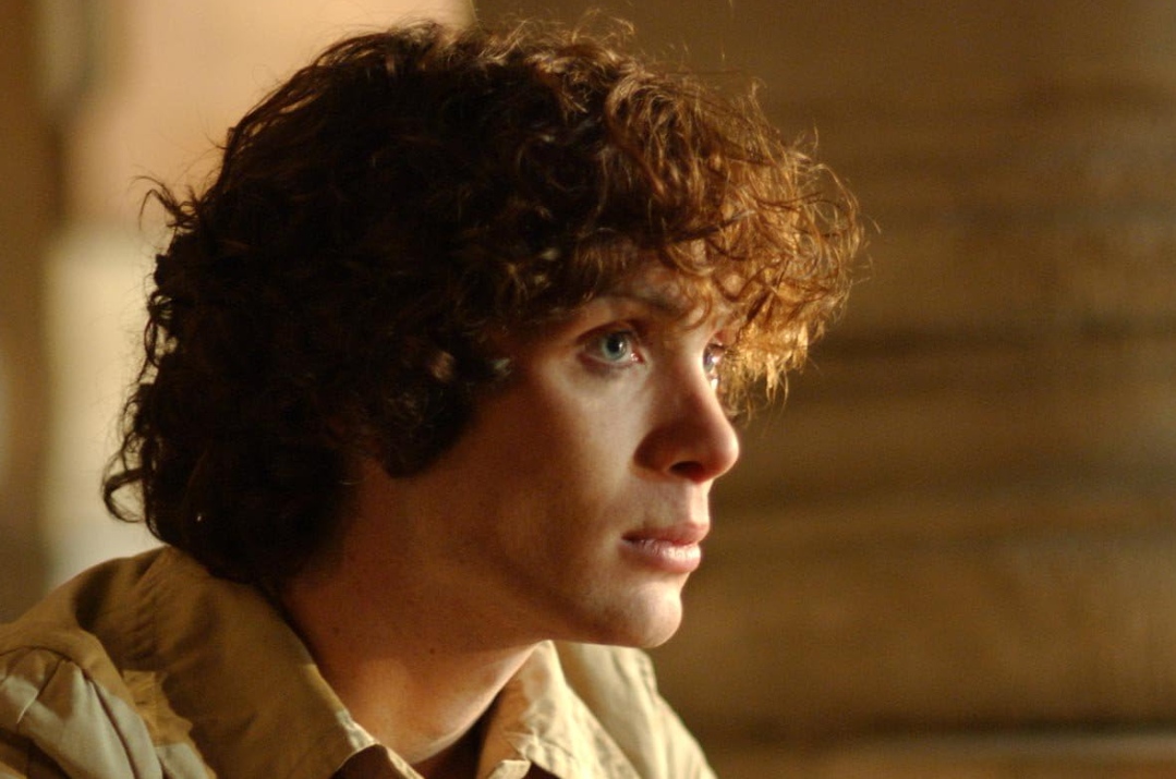 Cillian Murphy w roli Kitty w "Śniadaniu na Plutonie"